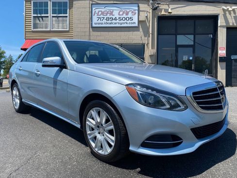 Used 2014 Mercedes-Benz E 250 BlueTEC 4MATIC Sedan w/ Premium 1 Package image 33