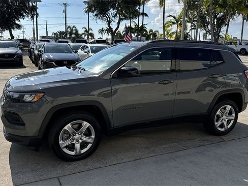 Used 2023 Jeep Compass Latitude w/ Sun and Sound Group image 11