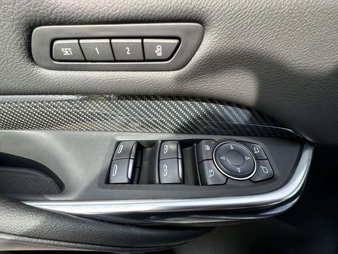 Used 2024 Cadillac XT4 Sport image 5