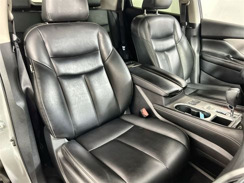 Used 2023 Nissan Murano SV image 24