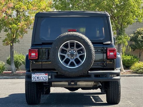 Used 2021 Jeep Wrangler Unlimited Sport image 5
