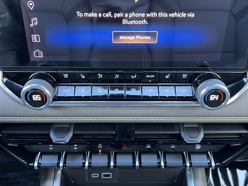 Certified 2024 Chevrolet Colorado ZR2 w/ ZR2 Bison Edition image 27