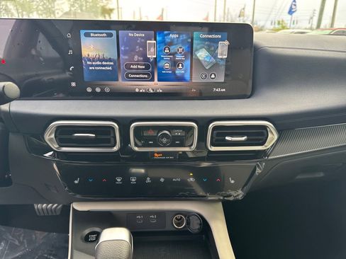 New 2026 Nissan Sentra SL w/ Floor Mat Package FWD image 20
