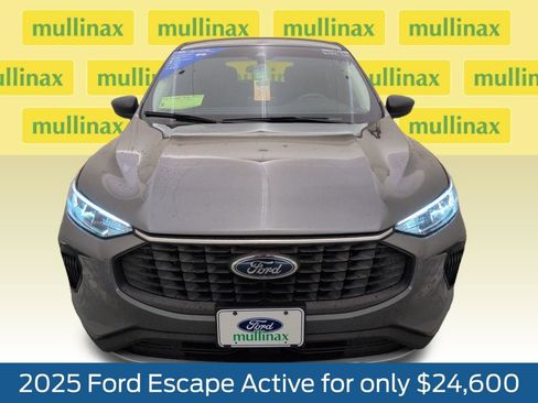 Certified 2025 Ford Escape Active FWD image 13
