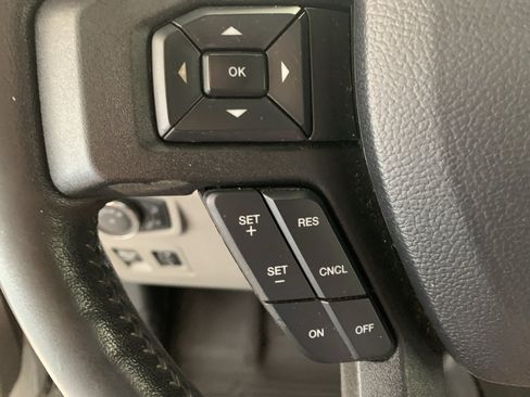 Used 2019 Ford F150 XLT w/ Equipment Group 302A Luxury AWD/4WD image 16