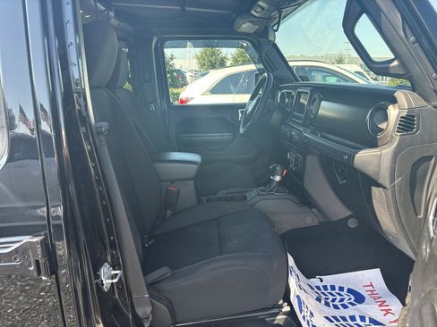 Used 2021 Jeep Wrangler Unlimited Sport image 9
