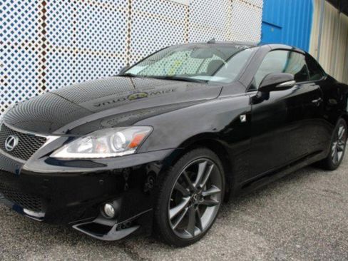 Used 2014 Lexus IS 250C image 16