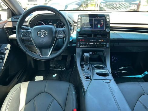 Used 2022 Toyota Avalon XLE FWD image 15