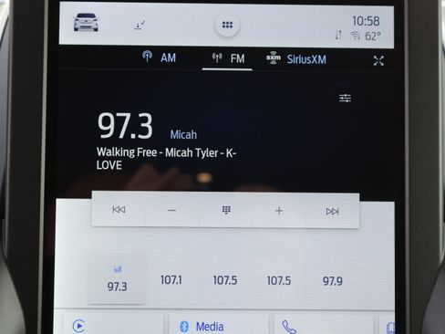 Used 2021 Ford Edge SEL image 23