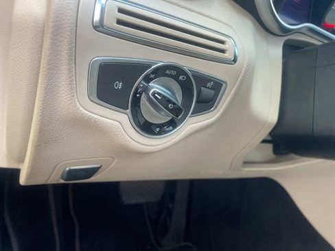 Used 2017 Mercedes-Benz C 300 4MATIC Sedan image 24