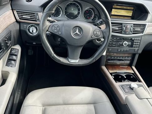 Used 2010 Mercedes-Benz E 350 Sedan image 18