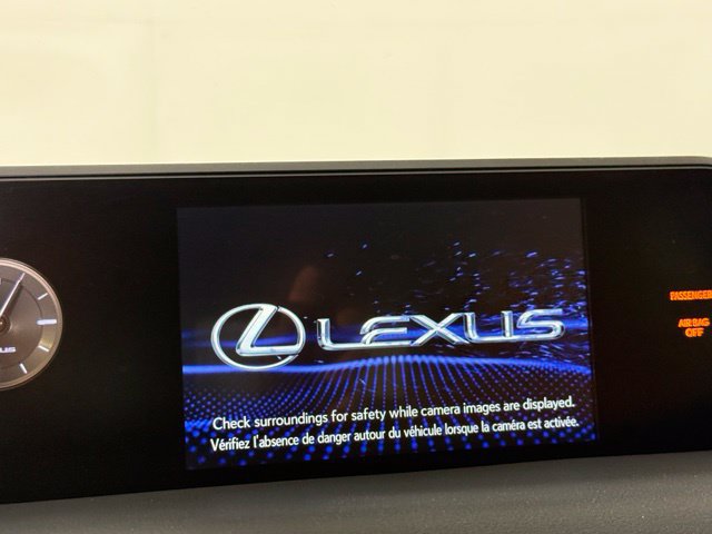 Used 2022 Lexus UX 200 FWD image 18