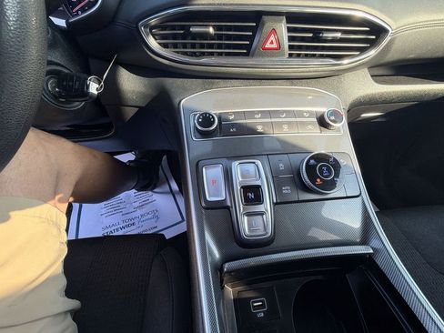 Used 2023 Hyundai Santa Fe SE image 20