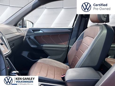 Certified 2024 Volkswagen Tiguan SEL R-Line AWD/4WD image 19