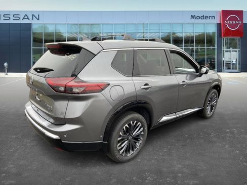 New 2026 Nissan Rogue Platinum image 5
