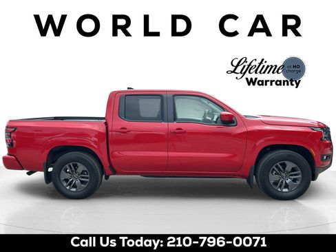 Used 2025 Nissan Frontier SV w/ SV Convenience Package RWD image 2