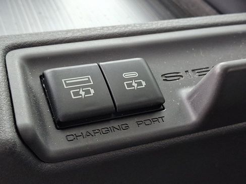 Certified 2021 Toyota Sienna Limited AWD/4WD image 13