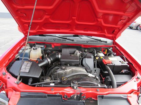 Used 2012 Chevrolet Colorado LT image 38