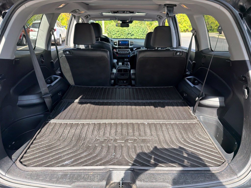 Used 2017 Honda Pilot Elite image 37
