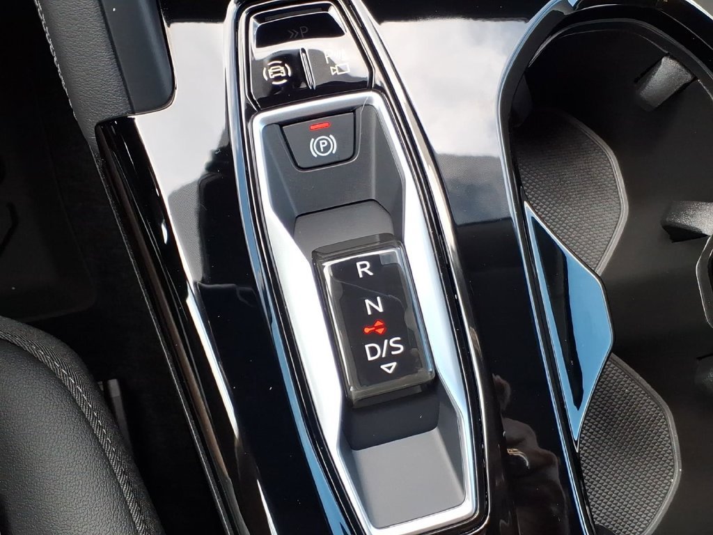 Used 2025 Audi Q5 Premium AWD/4WD image 27