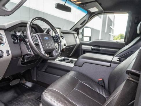 Used 2014 Ford F250 Lariat w/ Lariat Interior Package AWD/4WD image 21