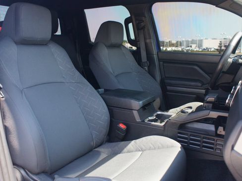 Used 2024 Toyota Tacoma SR5 AWD/4WD image 24