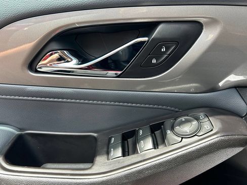 Used 2020 Chevrolet Traverse LT w/ LT Premium Package FWD image 57