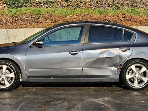 Used 2008 Nissan Altima 3.5 SE w/ Premium Pkg image 8