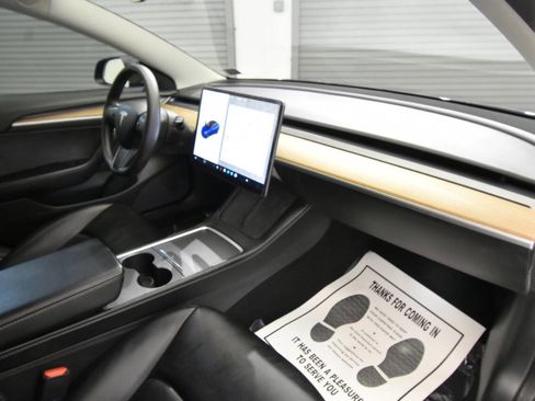 Used 2022 Tesla Model 3 Long Range AWD/4WD image 18