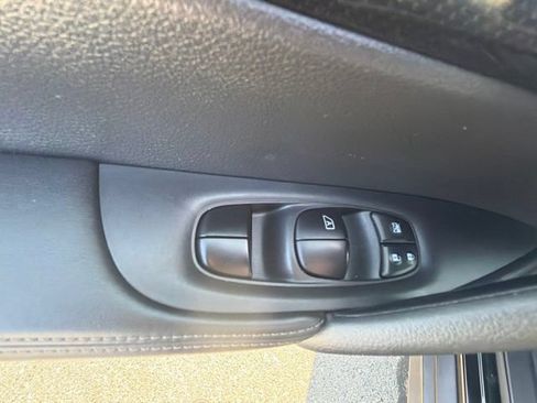 Used 2020 Nissan Rogue SL w/ Premium Package AWD/4WD image 9