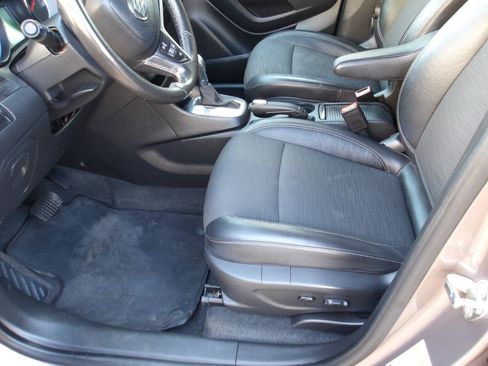 Used 2015 Buick Encore Convenience FWD image 6