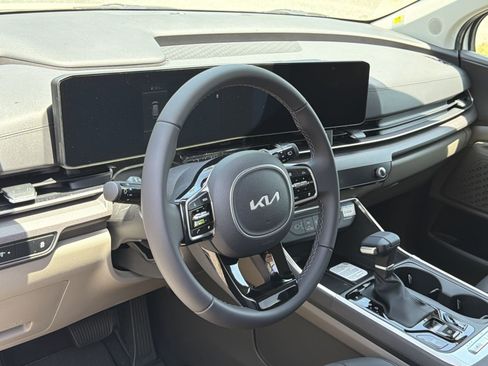 New 2026 Kia Carnival EX FWD image 20