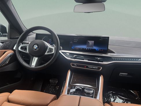 Used 2026 BMW X6 xDrive40i AWD/4WD image 8