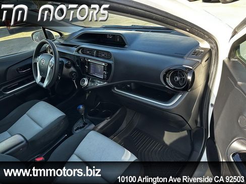 Used 2015 Toyota Prius C Two image 8