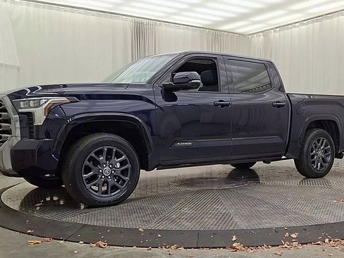 Used 2023 Toyota Tundra Platinum image 3