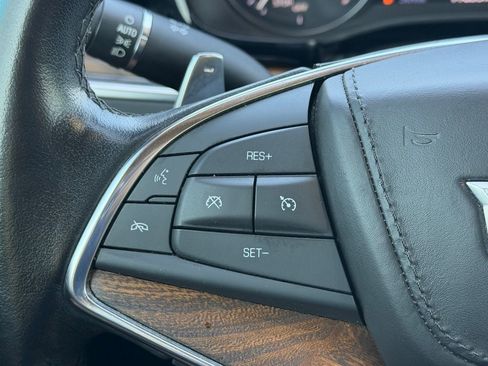 Used 2022 Cadillac XT5 Sportv w/ Platinum Package AWD/4WD image 16