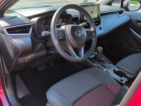 Used 2025 Toyota Corolla SE FWD image 9