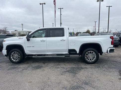Used 2025 Chevrolet Silverado 2500 LTZ w/ Z71 Chrome Sport Edition image 6