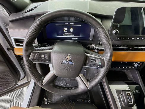 Used 2023 Mitsubishi Outlander GT AWD/4WD image 22