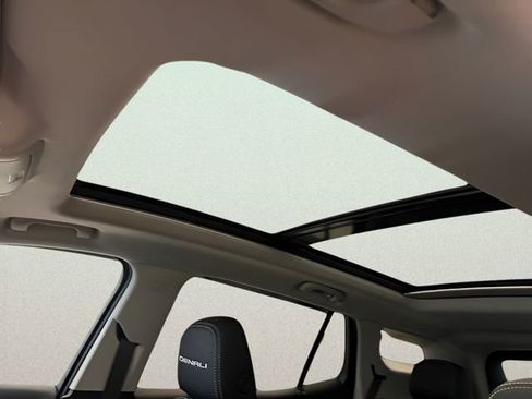 Used 2024 GMC Terrain Denali w/ Denali Premium Package image 23