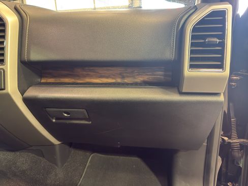 Used 2018 Ford F150 Lariat AWD/4WD image 24