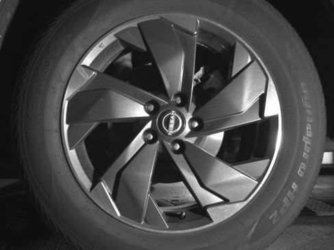 Used 2025 Nissan Rogue SV image 14