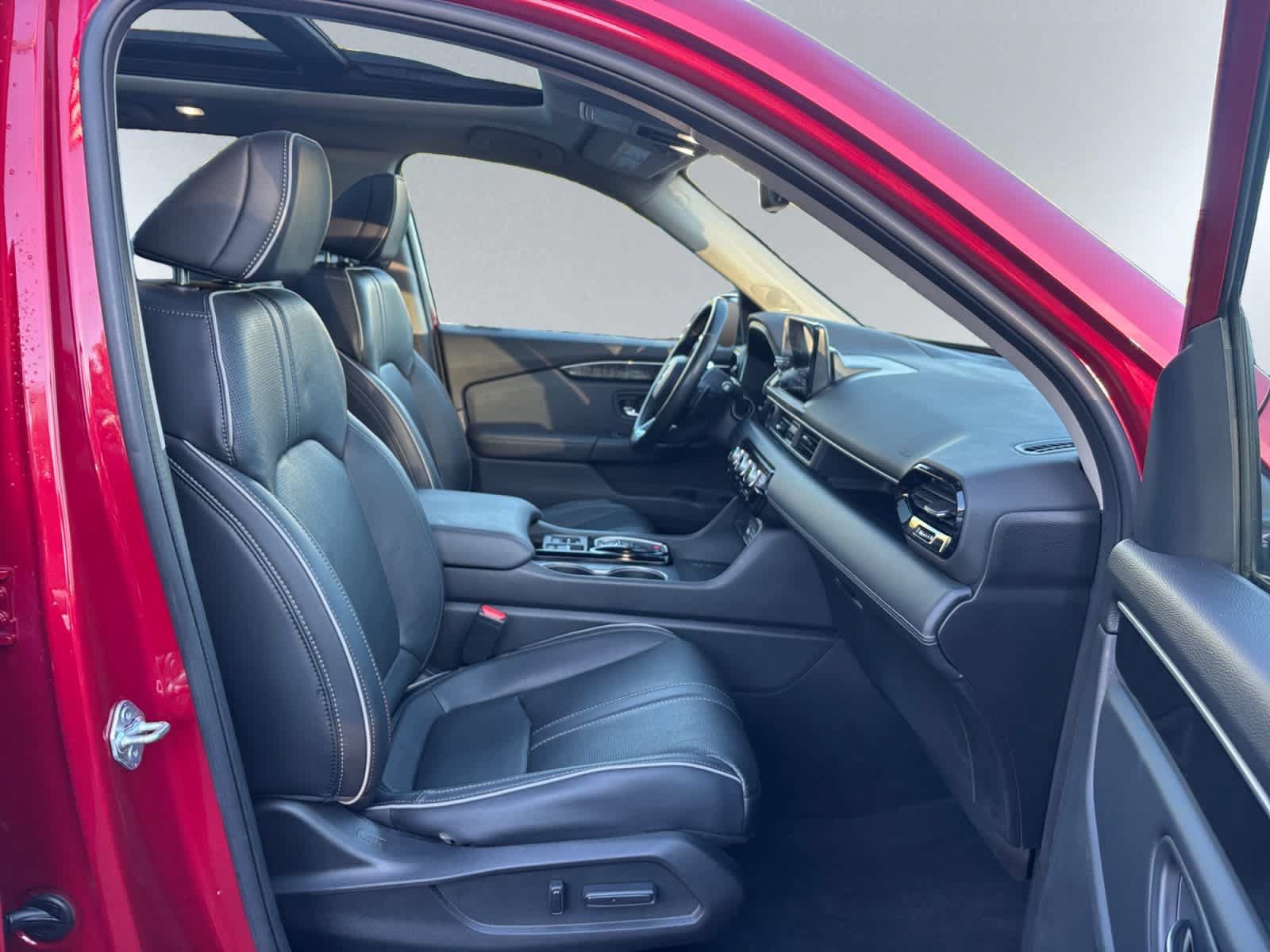Used 2023 Honda Pilot Elite image 19
