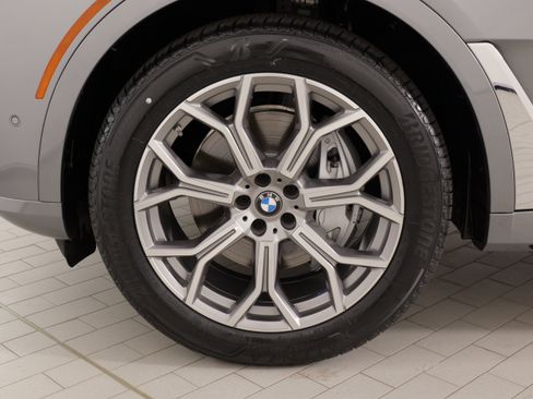 Used 2025 BMW X7 xDrive40i w/ Premium Package AWD/4WD image 61