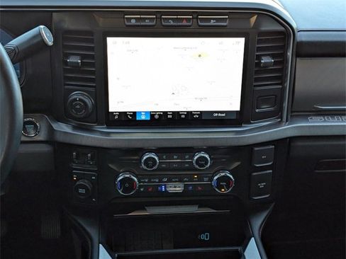 Certified 2024 Ford F250 Platinum image 31