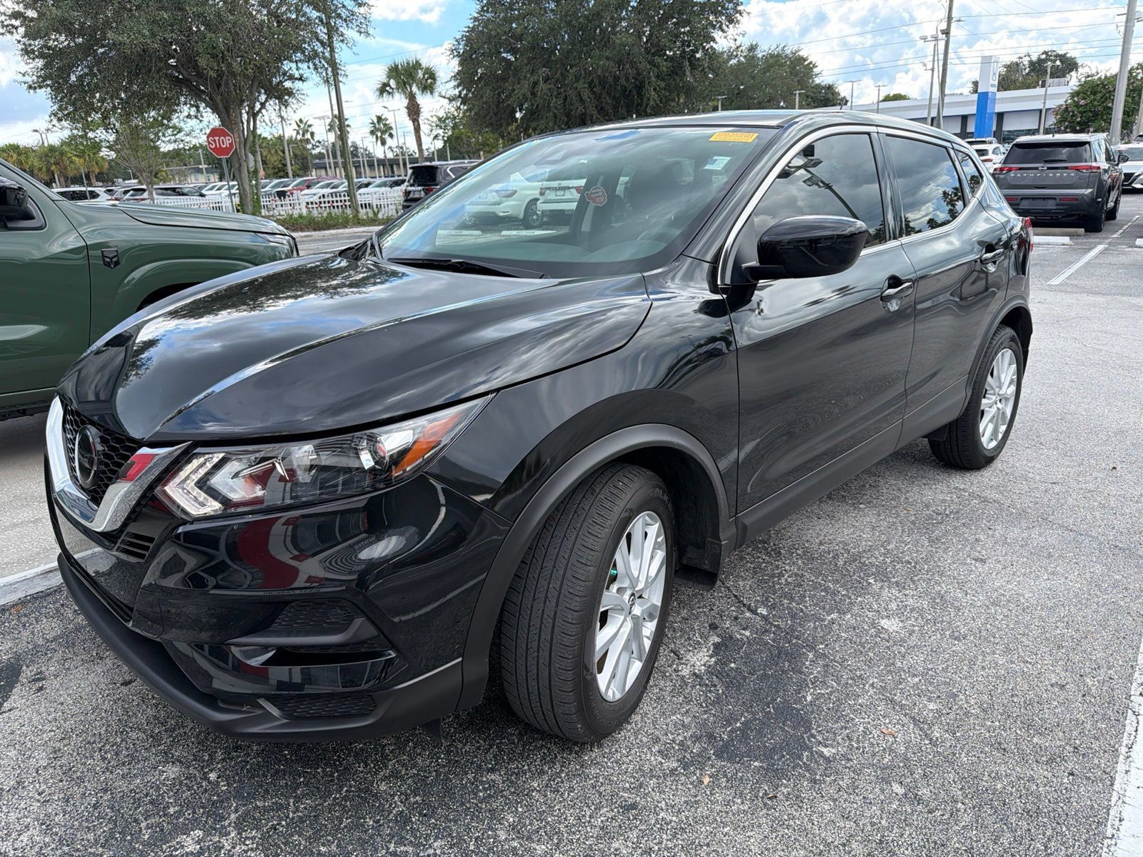 Certified 2022 Nissan Rogue Sport S FWD image 3