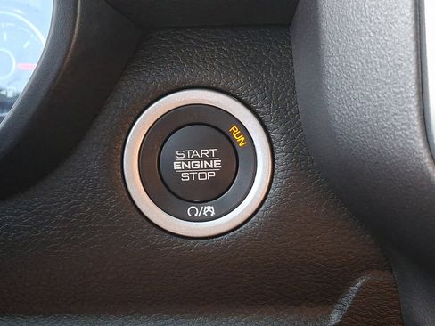 Used 2024 RAM 1500 Big Horn AWD/4WD image 23