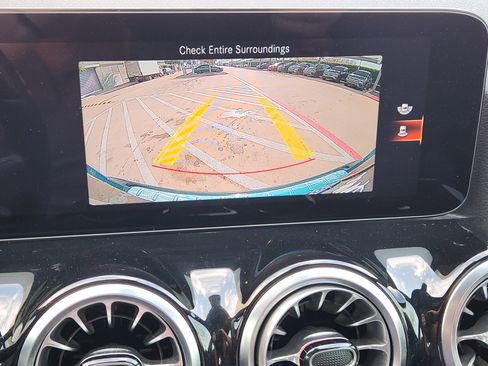 Certified 2023 Mercedes-Benz GLA 250 image 18