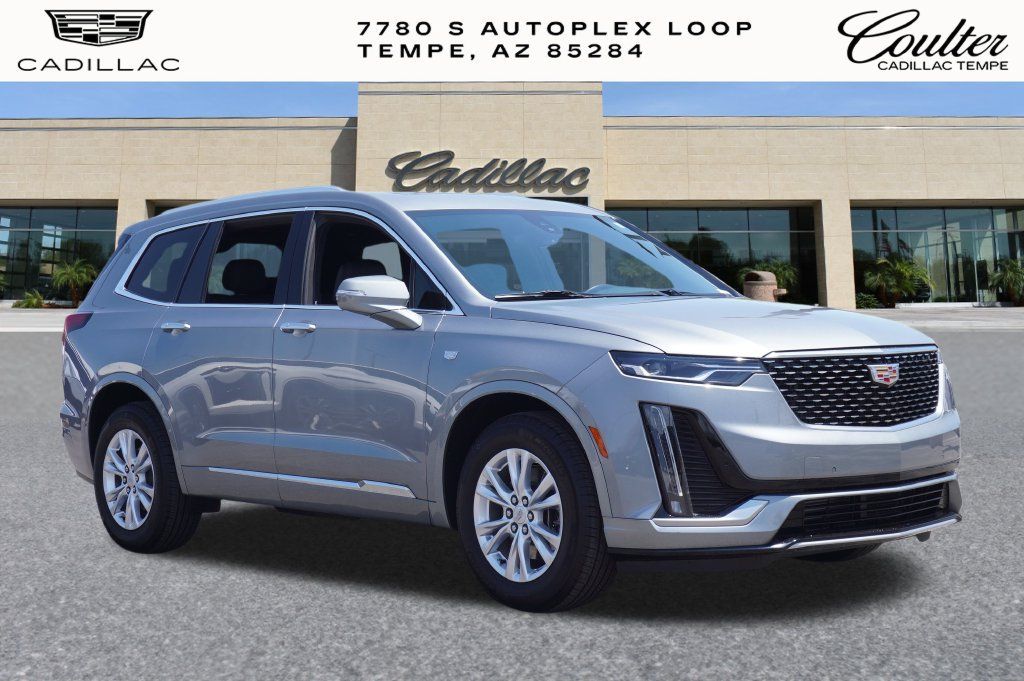 Certified 2025 Cadillac XT6 Luxury FWD image 6