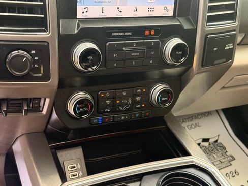 Used 2019 Ford F450 Limited AWD/4WD image 19